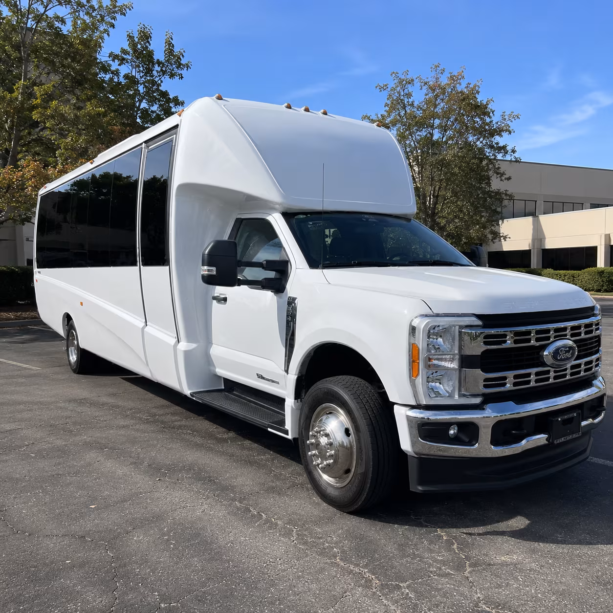 charter buses for corporate events at ventura venues