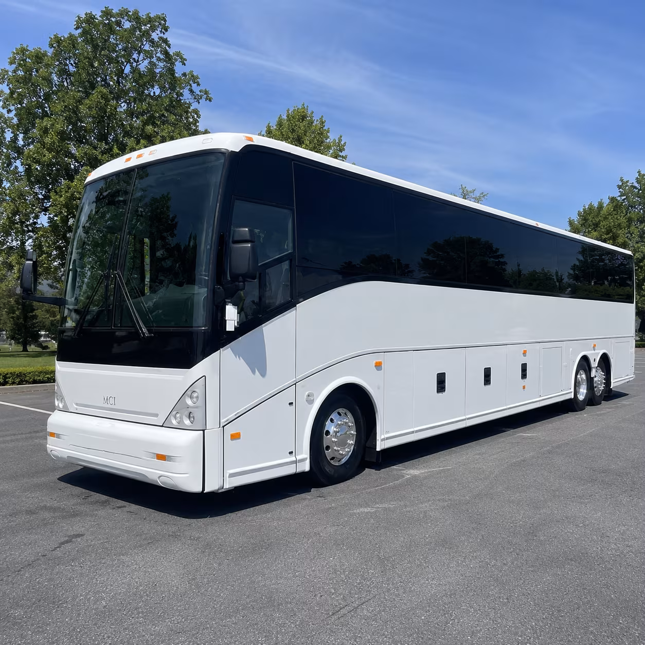 corporate shuttle buses and employee transportation in ventura