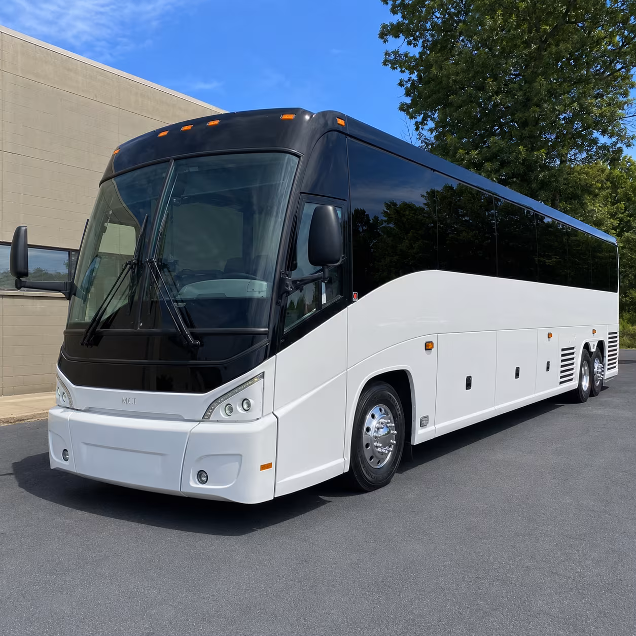 find the perfect transportation for your next airport transfer 4