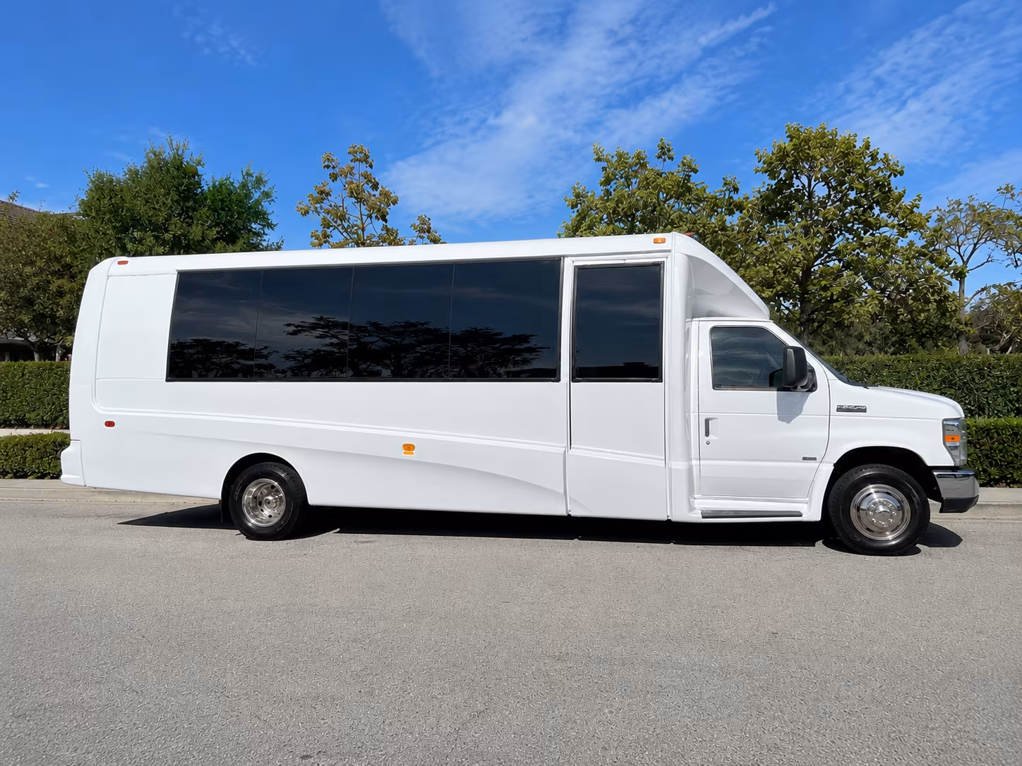 find the perfect transportation for your next corporate event 2