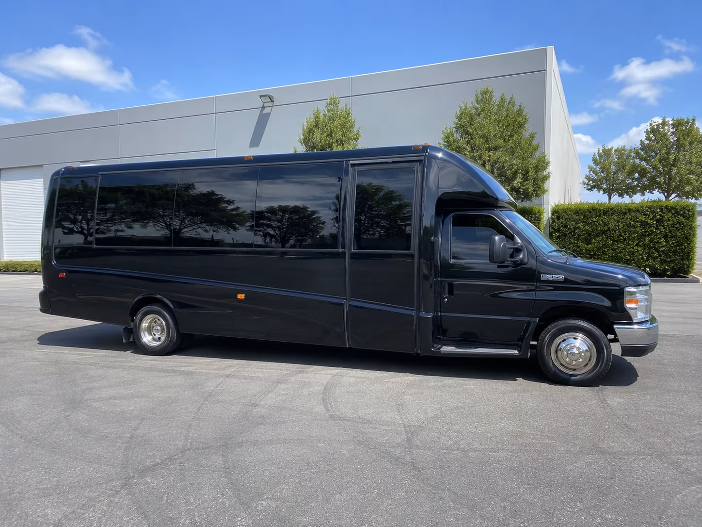 party buses to shows at the majestic ventura theater