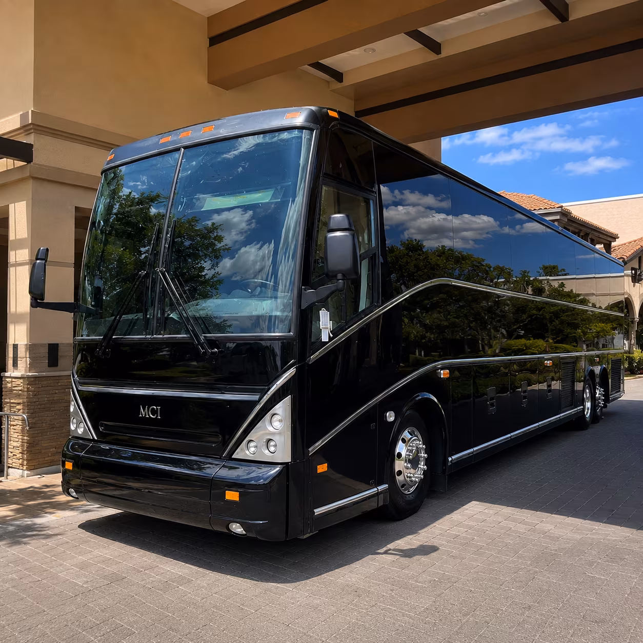 shuttle buses for ventura s industrial and warehouse groups