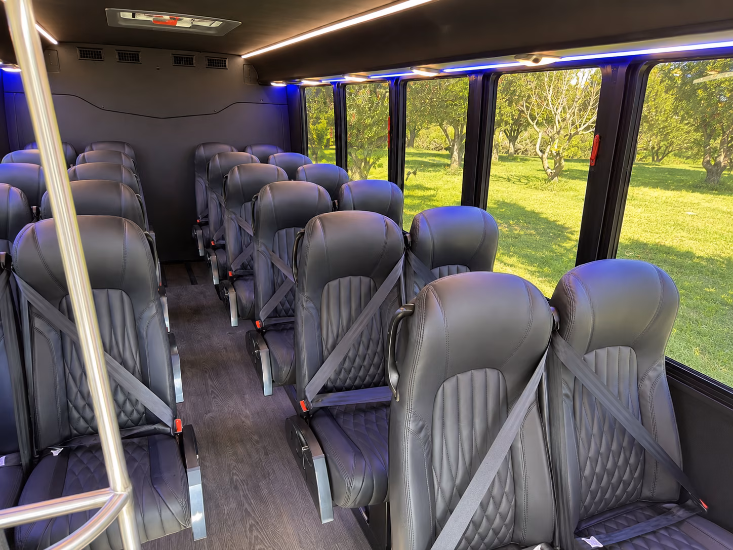 shuttle buses for ventura wedding guests between hotels and ceremony venues