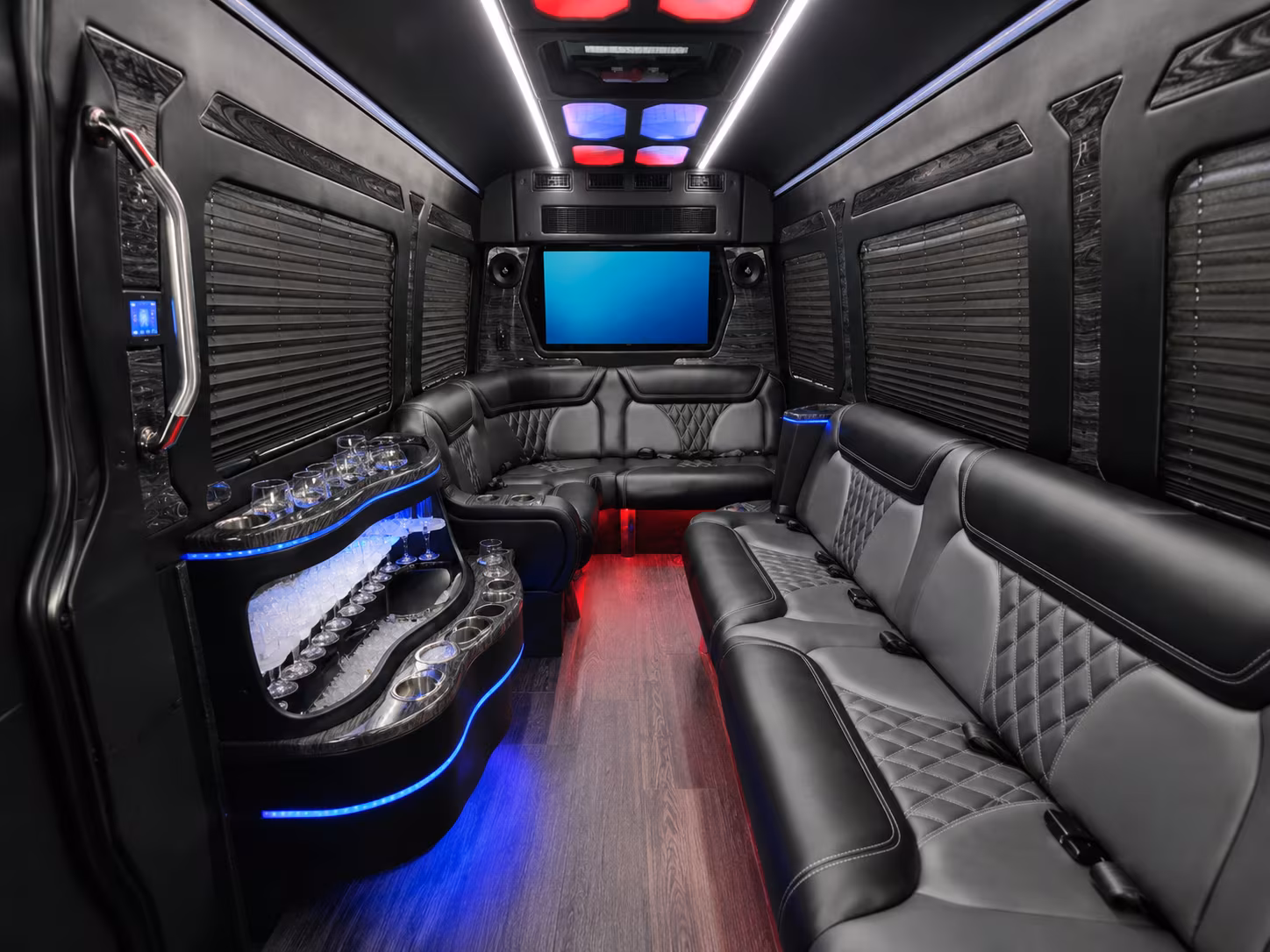ventura 28 passenger party bus
