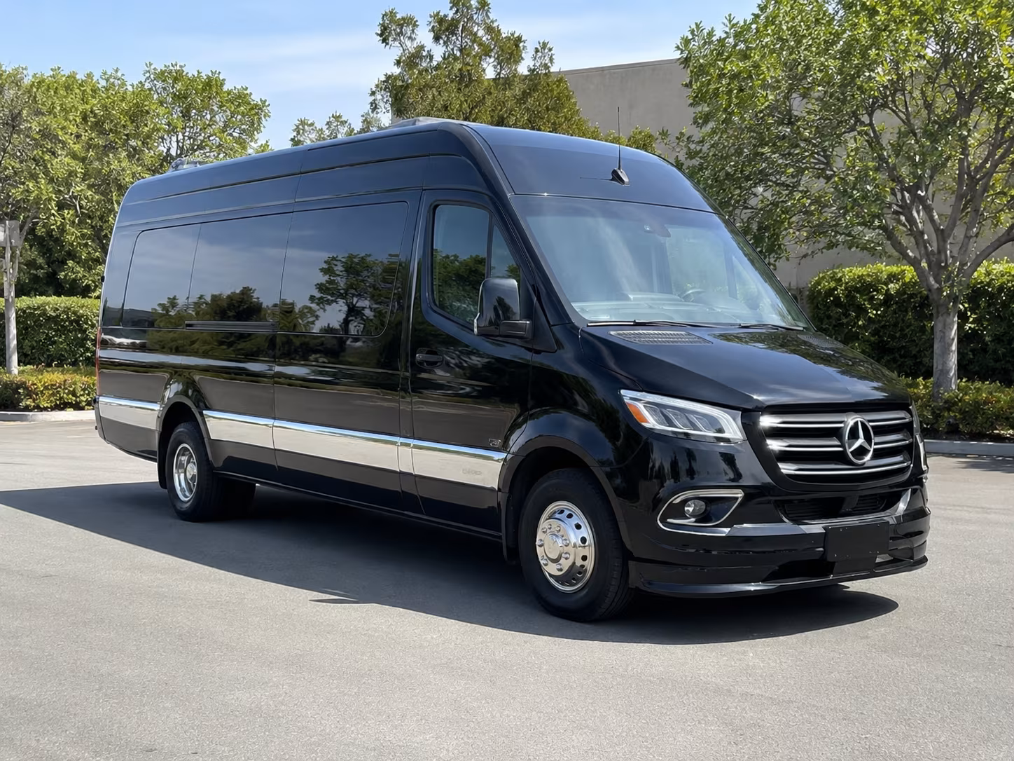 ventura airport transportation onboard seating